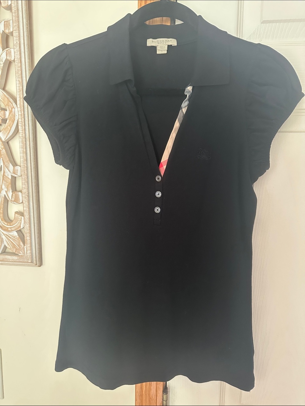 Burberry Brit Black Short Sleeve Polo with Signature Check Trim. Slim fit Size S